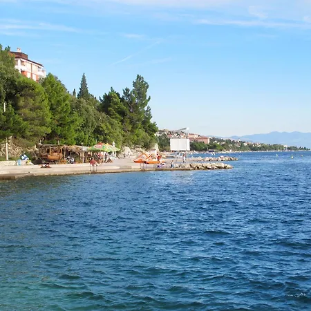 In Mit Terrasse Und Meerblick By Interhome Lejlighed Crikvenica